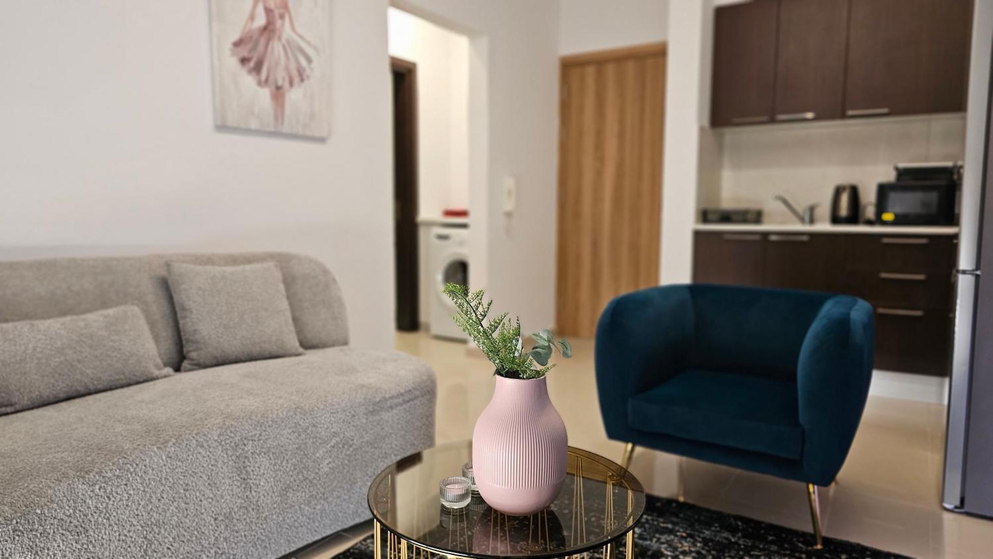 Stay Cosmo City Suites Λευκωσία Εξωτερικό φωτογραφία
