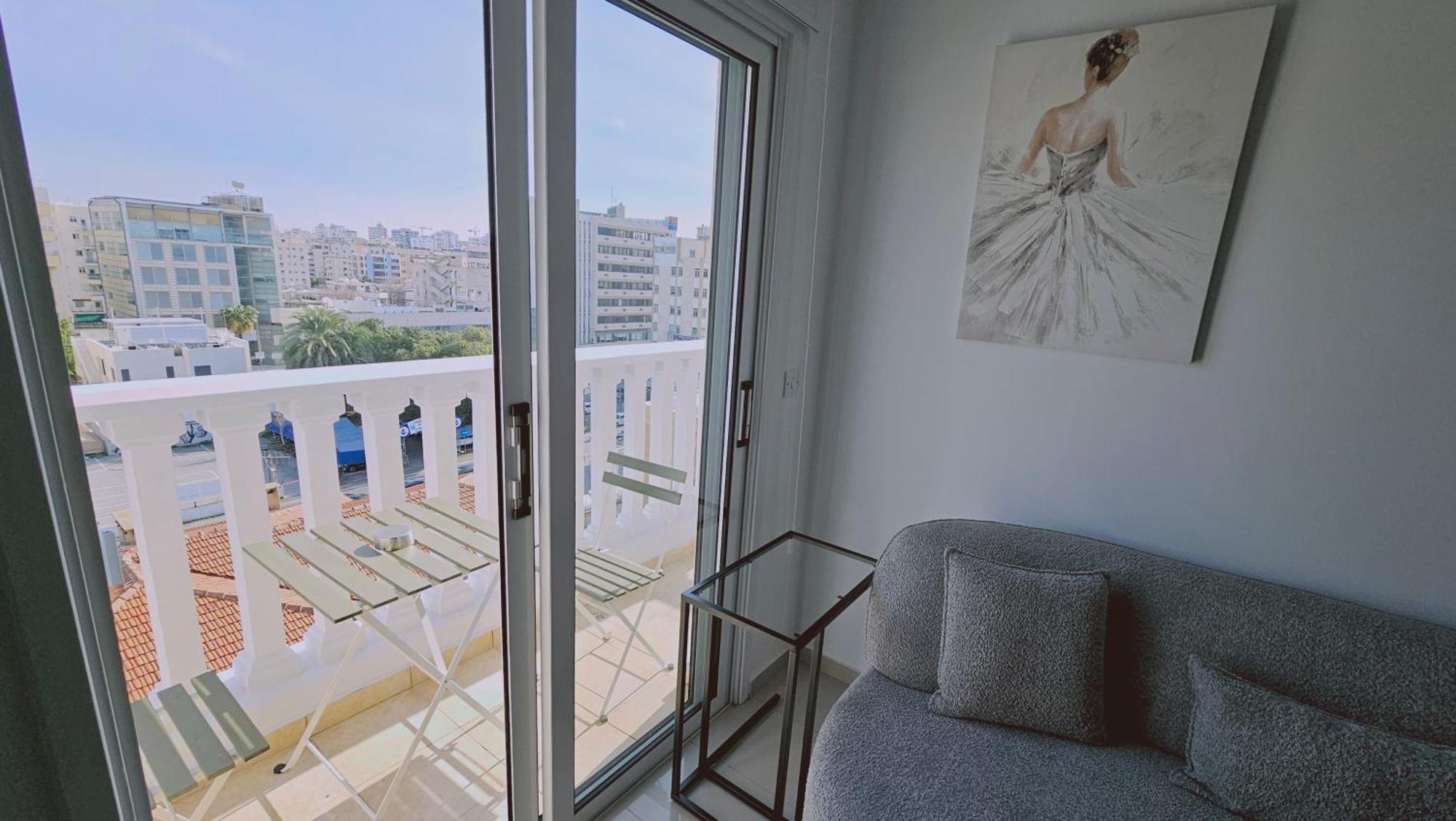 Stay Cosmo City Suites Λευκωσία Εξωτερικό φωτογραφία