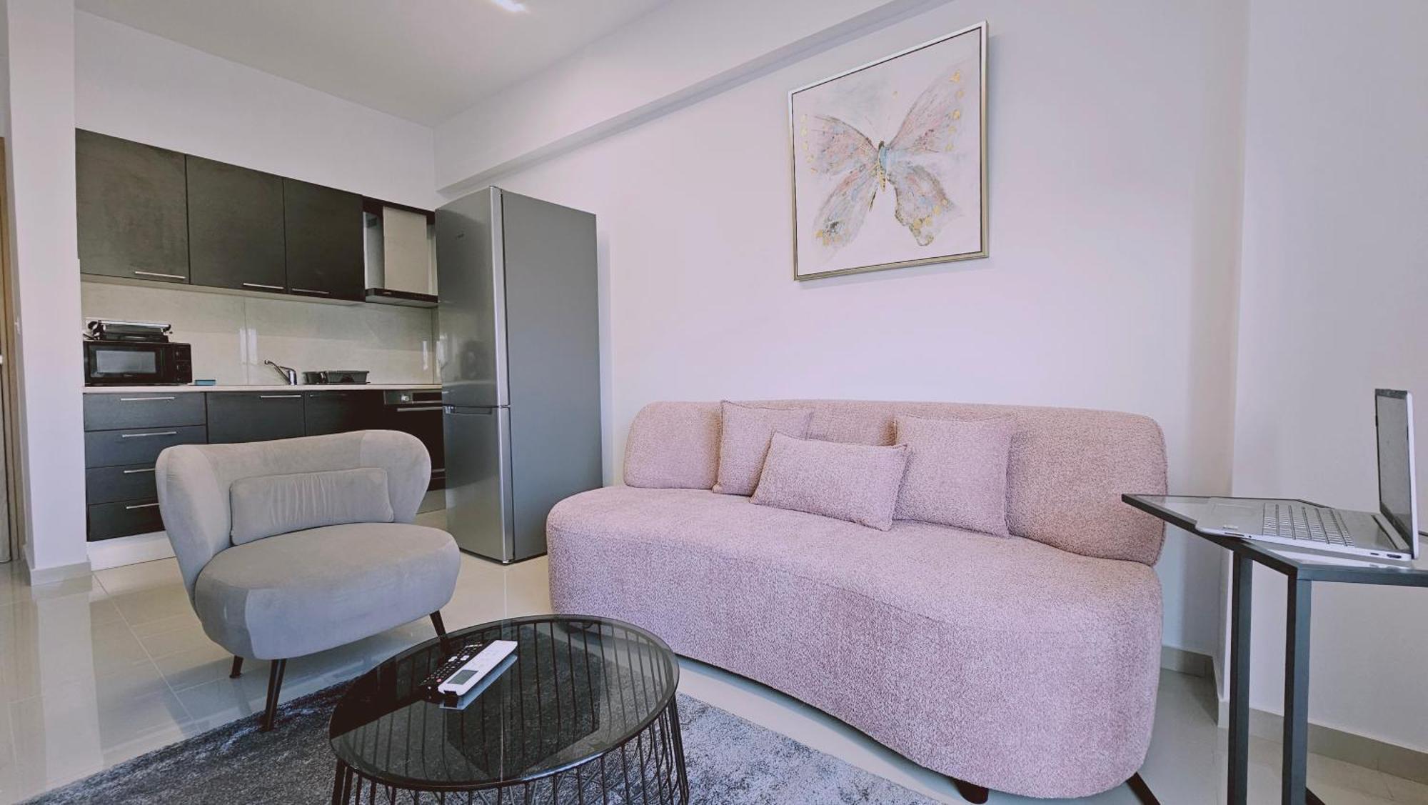 Stay Cosmo City Suites Λευκωσία Εξωτερικό φωτογραφία